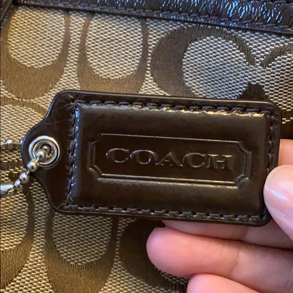 Coach - Picture 2 of 8